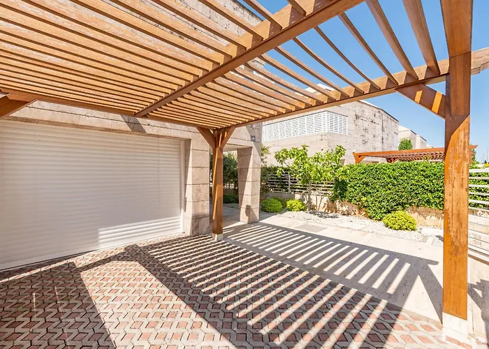 Olea Zadarvillas *