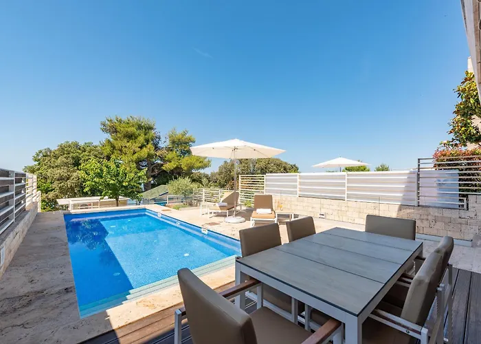 Olea Zadarvillas * Petrcane