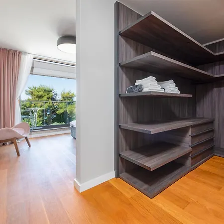 Olea Zadarvillas * 돈제페트레케인